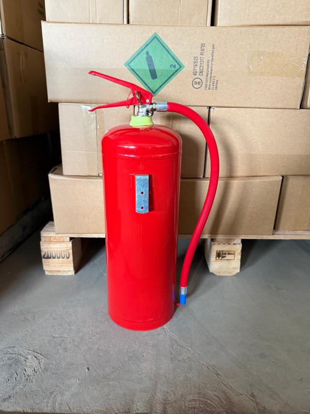 4.5kg 9kg SABS Standard Powder Speclialized Portable Fire Extinguisher For Mozambique